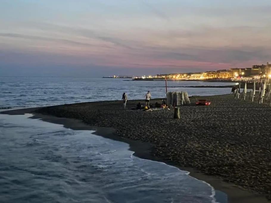 Sea Of Rome - Holiday Home Lido di Ostia Eksteriør billede